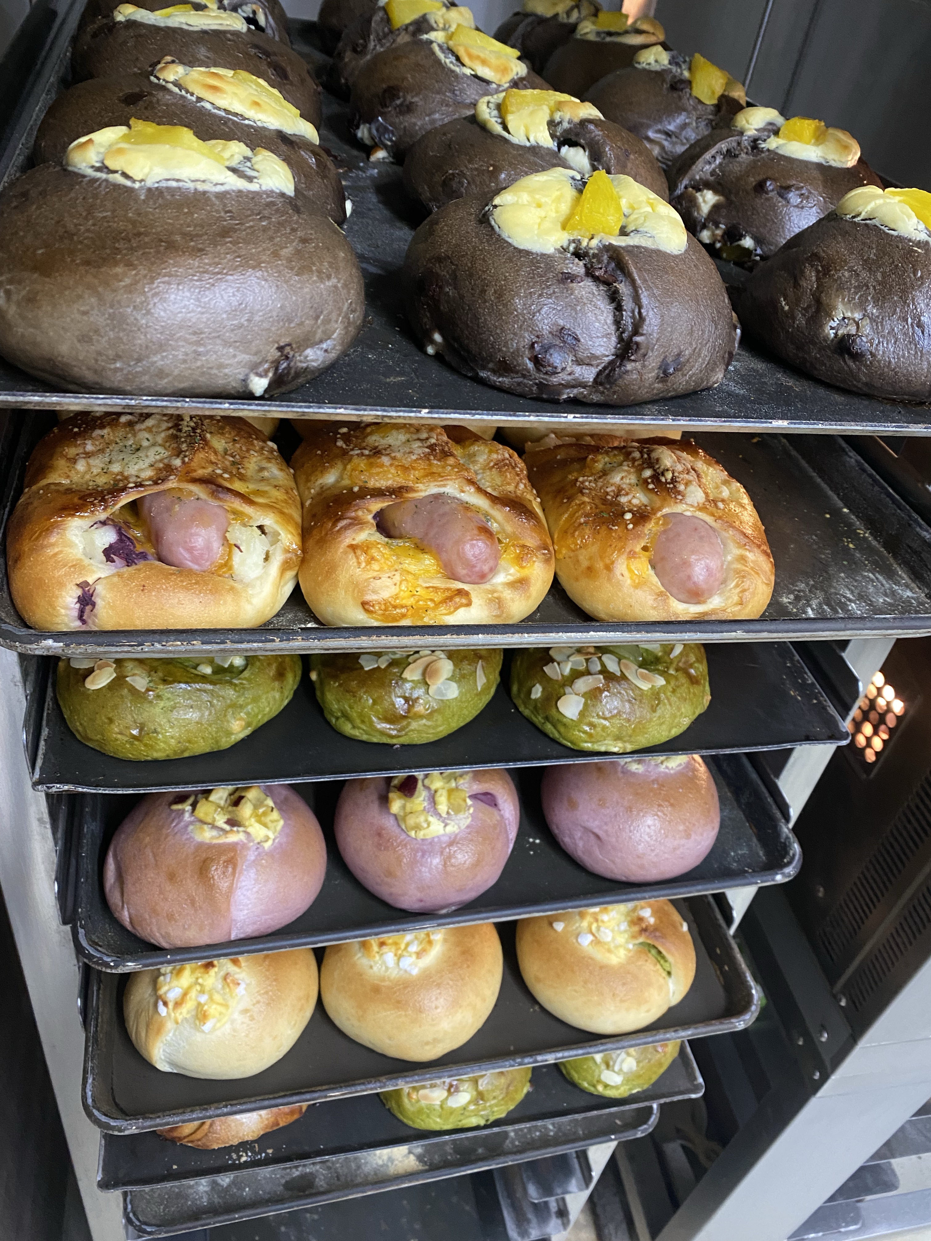 Today's Bagel ＆ Buns 本日のパン各種